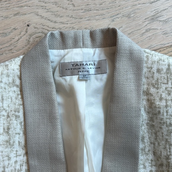 White cream and tan linen suit blazer jacket Tahari 0P BNWT - Picture 2 of 4